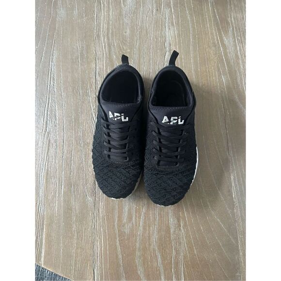 APL Techloom Pro Womens- Size 8.5-  black white Running Shoes Sneakers - Picture 1 of 8